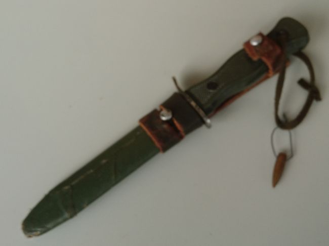 Kampfmesser der Bundeswehr.