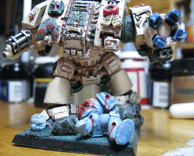 Cybot und mit totem Space Wolves auf der Base. Cybot und mit totem Space Wolves auf der Base.